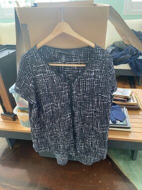 Lane Bryant Black & White Tweed-Pattern V-Neck Blouse